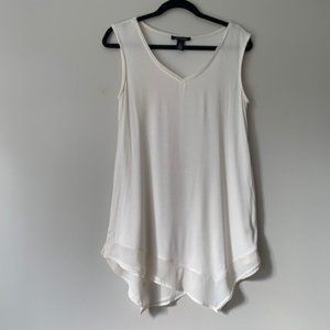 White House Black Market White sleeveless blouse M